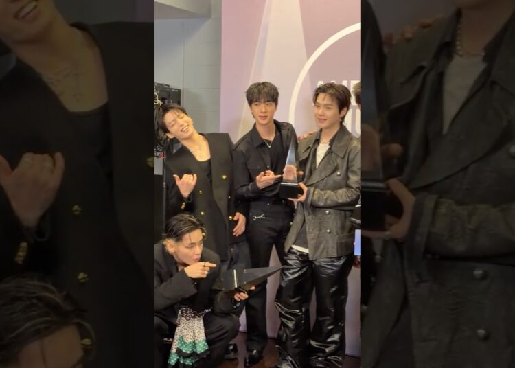 BTS WON THREE AMAs 2026 🔥 ARTIST OF THE YEAR + SONG OF THE SUMMER + BEST MALE KPOP ARTIST 💜