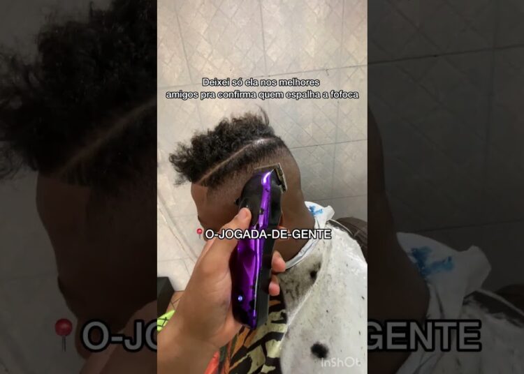 O jogada 😅😂😂😂 #fofoca #melhoresamigos #mongagua #mongaguá #cortemasculino