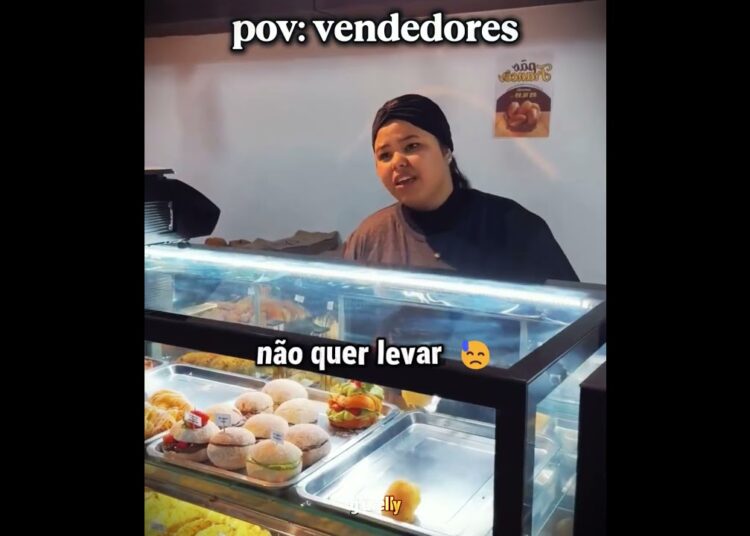 a melhor vendedora de pão de queijo do brasil kkk | #humor #shorts