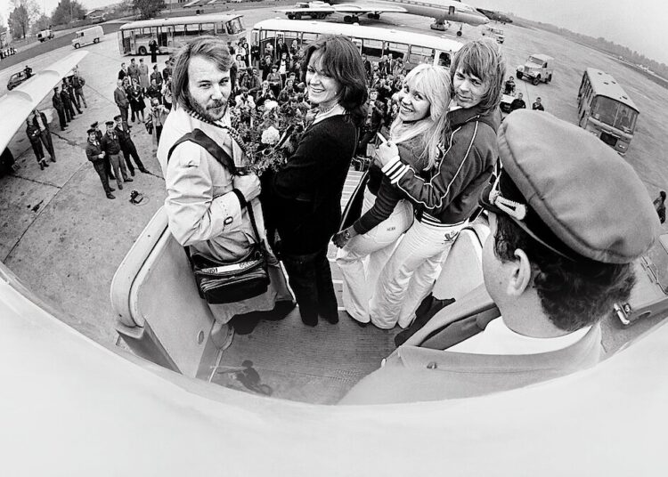 22 Best Music Documentaries to Rock Out To