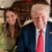 A 'assessora mais bonita' de Trump tem romance entre idades – Celebrity News – Entretenimento