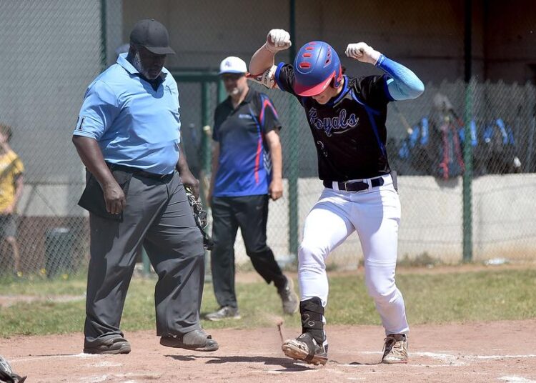 A dinastia Royals continua no beisebol nas grandes escolas