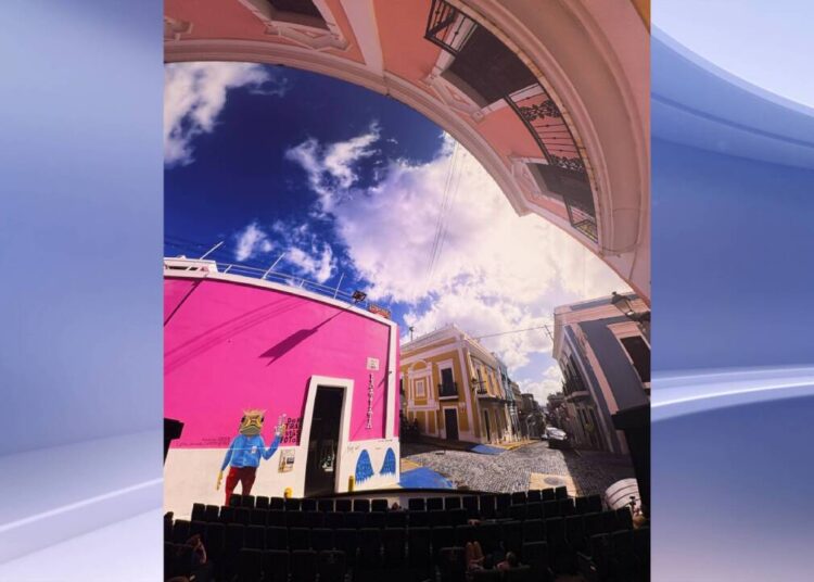 A nova experiência do AZ Science Center apresenta música e recursos visuais de relações públicas de Bad Bunny