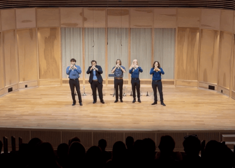 Alunos da Escola de Música avançam em competição internacional