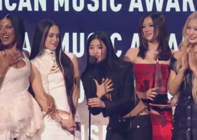 American Music Awards 2026: Katseye consegue seu primeiro AMA com a vitória de Novo Artista do Ano