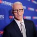 Anderson Cooper sai de '60 minutos 'para passar um tempo com os filhos