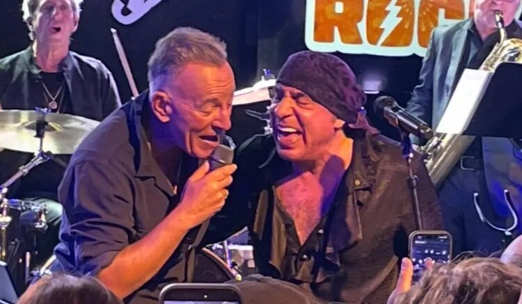 Anthony Almonte trazendo nova batida e álbum para Springsteen, E Street