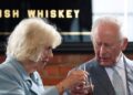 As preocupações do rei Charles e da rainha Camilla supostamente aumentam devido aos rumores de Sarah Ferguson com Diddy