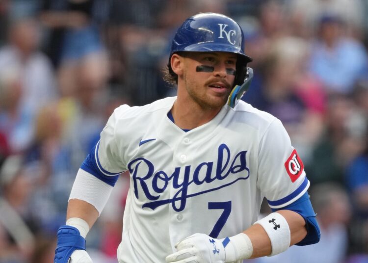 Assista Bobby Witt Jr., do Royals, surpreendendo alunos do ensino fundamental em um vídeo comovente