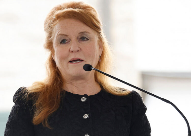 Autor real defende alegação de que Sarah Ferguson gostava de relacionamento de 'amizade com benefícios' com Sean Combs