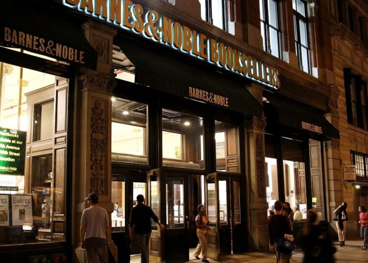 Barnes & Noble esclarece posição sobre livros escritos por IA após reação negativa