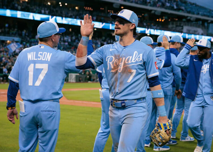 Bobby Witt Jr., do Kansas City Royals, é eleito o jogador da semana da AL