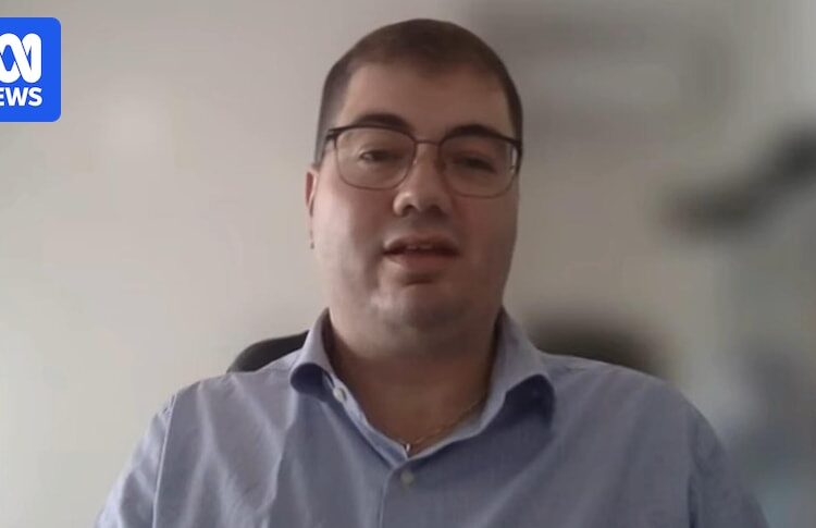 Bombeiro ameaçou 'esfolar' paramédico judeu, disse comissão real de anti-semitismo