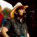 Brad Paisley anuncia novas datas de turnê para 2026 com Jake Worthington, provoca projeto em andamento 'Tacklebox' com nova música “Fallin'”
