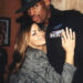 Carmen Electra diz que terminou seu relacionamento com Dennis Rodman depois de ler um livro de autoajuda enquanto Duo estava 'louco de amor'