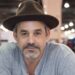 Causa da morte da estrela de 'Buffy' Nicholas Brendon revelada