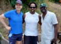 Celebridades jogam pickleball no Emmys Pickleball Slam