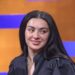 Charli XCX sugere novas músicas durante DJ set no evento London Conversations