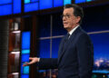 Colbert usa música de 'Peanuts' para tentar processar a CBS no último 'Late Show'