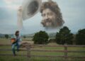 Da obscuridade ao Spotify, a mais nova estrela da música country, Bobby Doggins, assina contrato com a Woodstock Bourbon & Cola