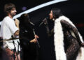 Dua Lipa traz 'otimismo radical' para o show de Londres do Tame Impala
