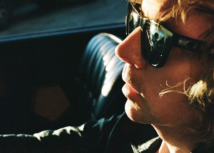 Entrevista com Beck: O ícone da Geração X retorna com novas músicas