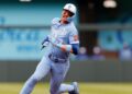 Escolhas de acessórios do Tigers vs Royals para o beisebol de domingo à noite