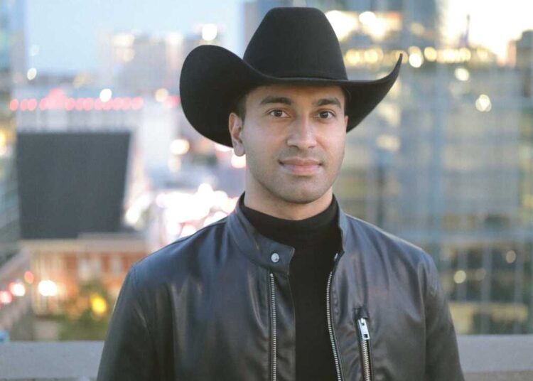 Esta estrela country traz uma vibração paquistanesa às suas músicas: NPR