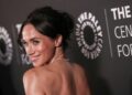 (FOTO) Meghan Markle compartilha fotos inéditas do casamento de 2018 no 8º aniversário com o príncipe Harry