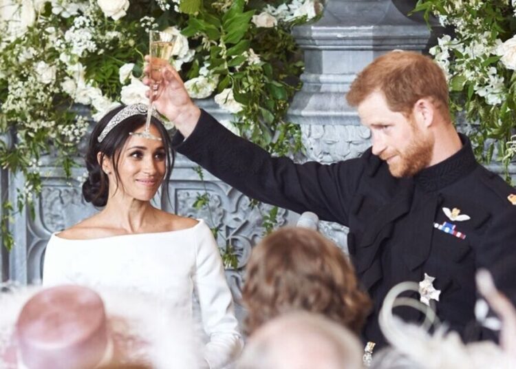 Fãs reais fazem grande reclamação sobre o despejo de fotos de Meghan Markle | Real | Notícias
