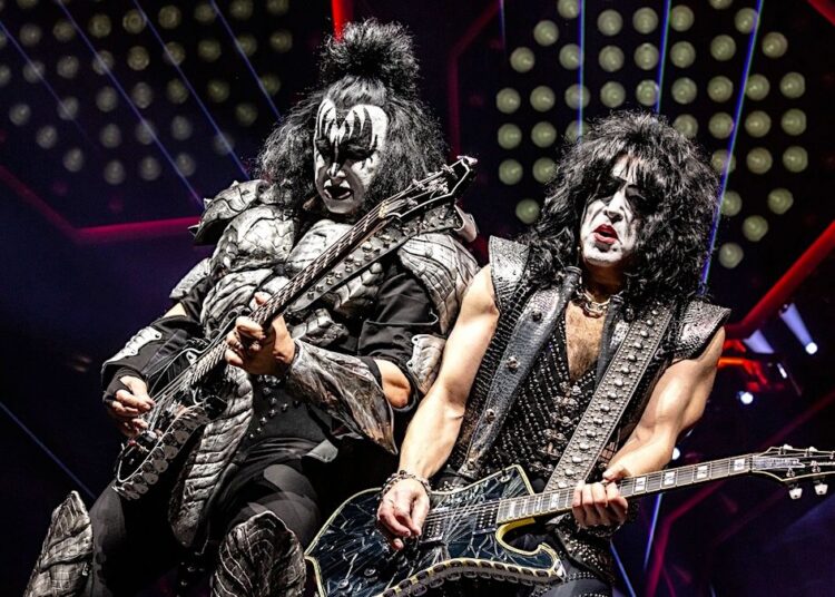 Gene Simmons revela que o KISS acabou de gravar uma nova música