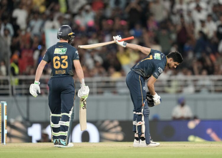 Gujarat invade a final do IPL perseguindo 214 para preparar o confronto com Bengaluru