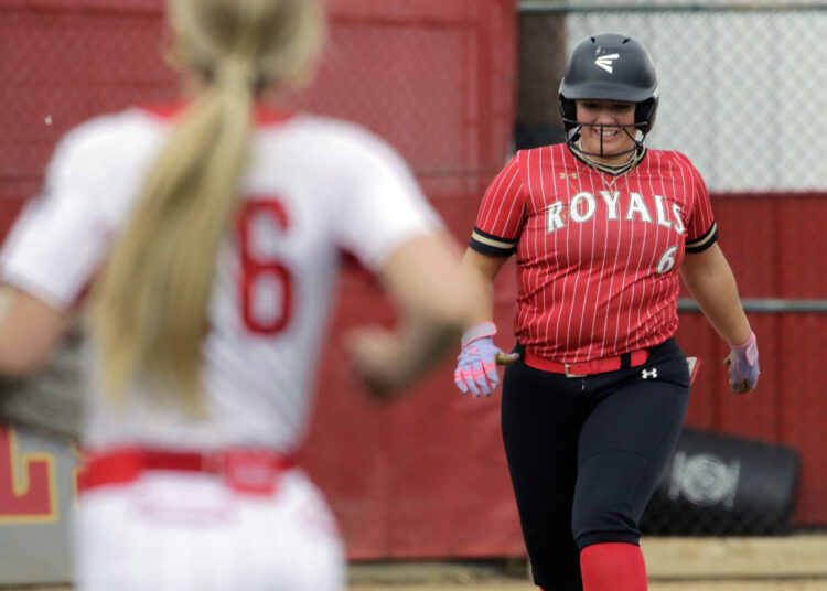 HS ROUNDUP: Pecuch obtém 100º golpe, Royals surpreende milionários - Wilkes-Barre Citizens' Voice