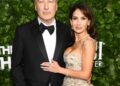 Hilaria Baldwin fala sobre a diferença de idade de 26 anos com Alec Baldwin, segredos do casamento
