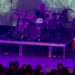 Hum traz volume no primeiro show em sete anos