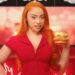 Ice Spice fica 'picante' no novo anúncio da Wendy's após luta viral no McDonalds