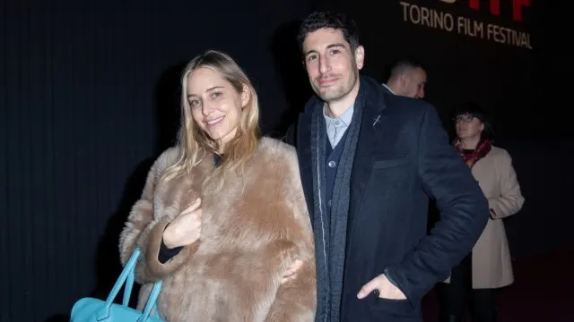 Jason Biggs e Jenny Mollen, da American Pie, terminam casamento de 18 anos