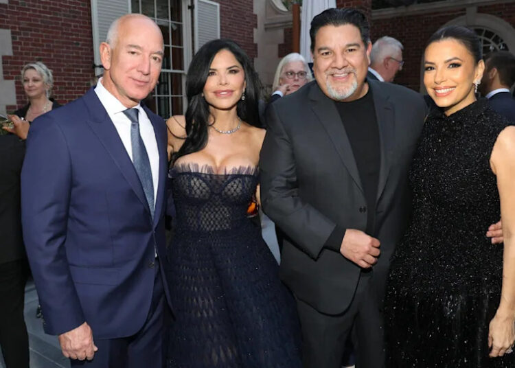 Jeff Bezos apelidado de 'Temu Lex Luthor' por Lisa Ann Walter