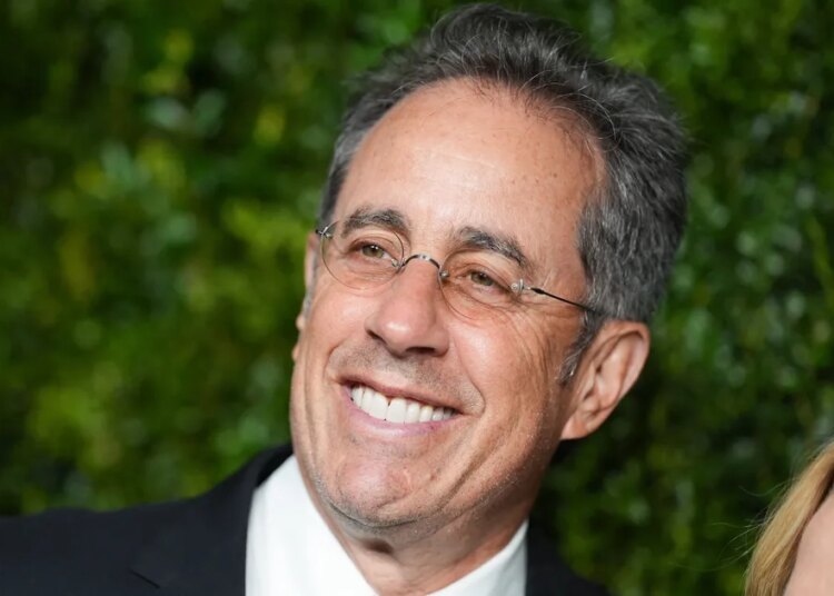 Jerry Seinfeld brinca que ‘Friends’ copiou ‘Seinfeld’