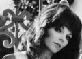 Joan Collins comemora 93º aniversário: um olhar sobre sua icônica carreira de 70 anos