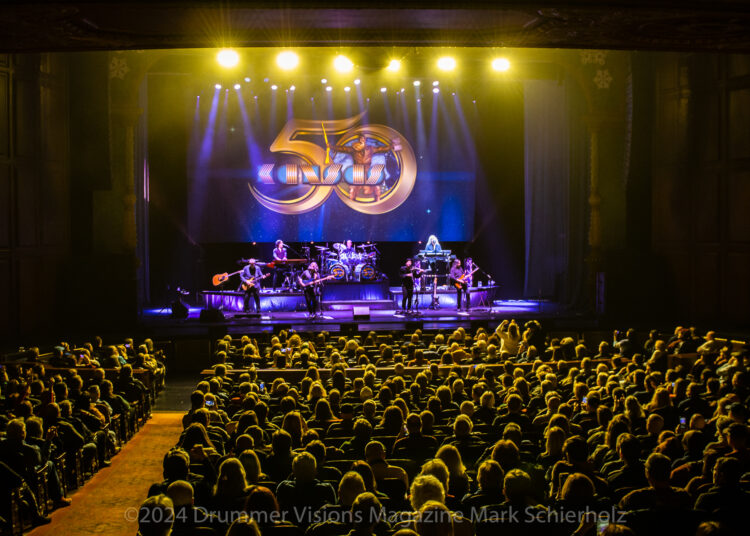 Kansas reserva show no Waterbury Palace Theatre para 12 de novembro