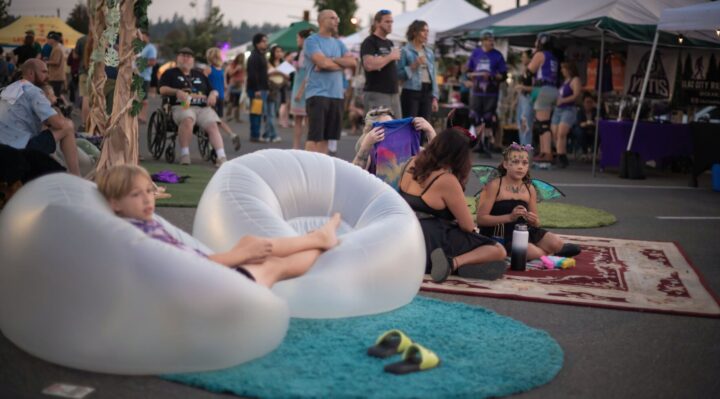 Kendall Yards Night Market abre temporada com novos locais de música