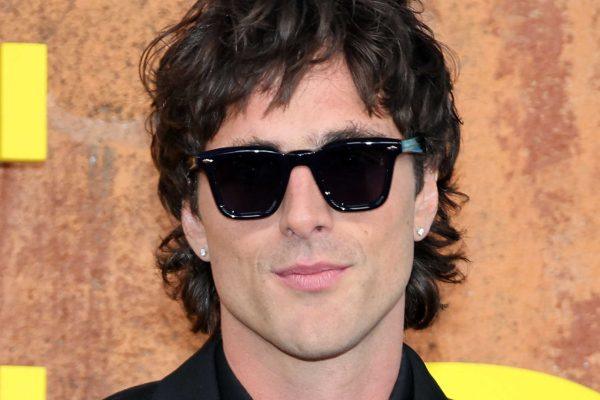 Lesão força Jacob Elordi a sair do júri de Cannes 2026