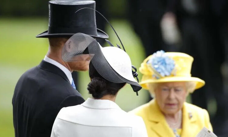 Meghan Markle e o Príncipe Harry estão ‘monetizando quase todos os momentos’ depois de deixarem a família real