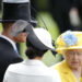Meghan Markle e o Príncipe Harry estão ‘monetizando quase todos os momentos’ depois de deixarem a família real