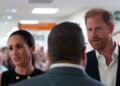 Meghan Markle supostamente se distanciando do ‘caos’ do Príncipe Harry