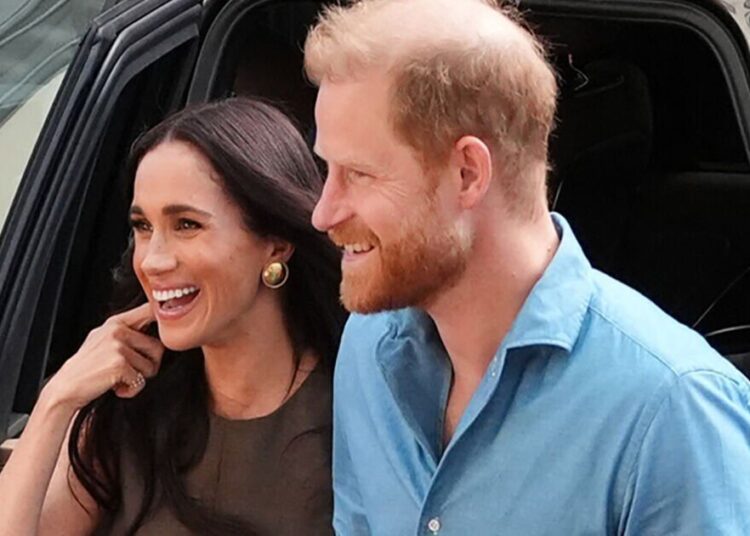 Meghan ‘está de olho na renovação dos votos’ com Harry – mas a realeza não compareceu | Real | Notícias