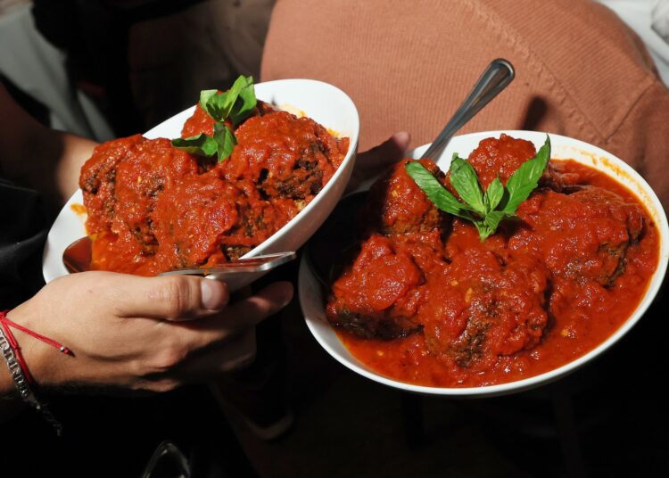 Melhores restaurantes italianos em Nova York para ver celebridades: um guia