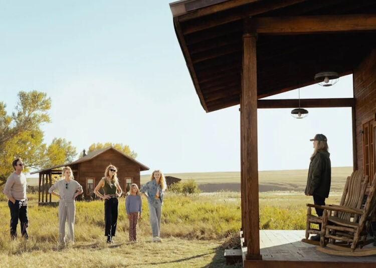 Michelle Pfeiffer revela conjunto 'apressado' de “The Madison” em Montana, sem banheiro e sem AC