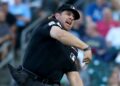 Notícias da MLB: colar quebrado de Michael Wacha leva à expulsão do técnico de atletismo